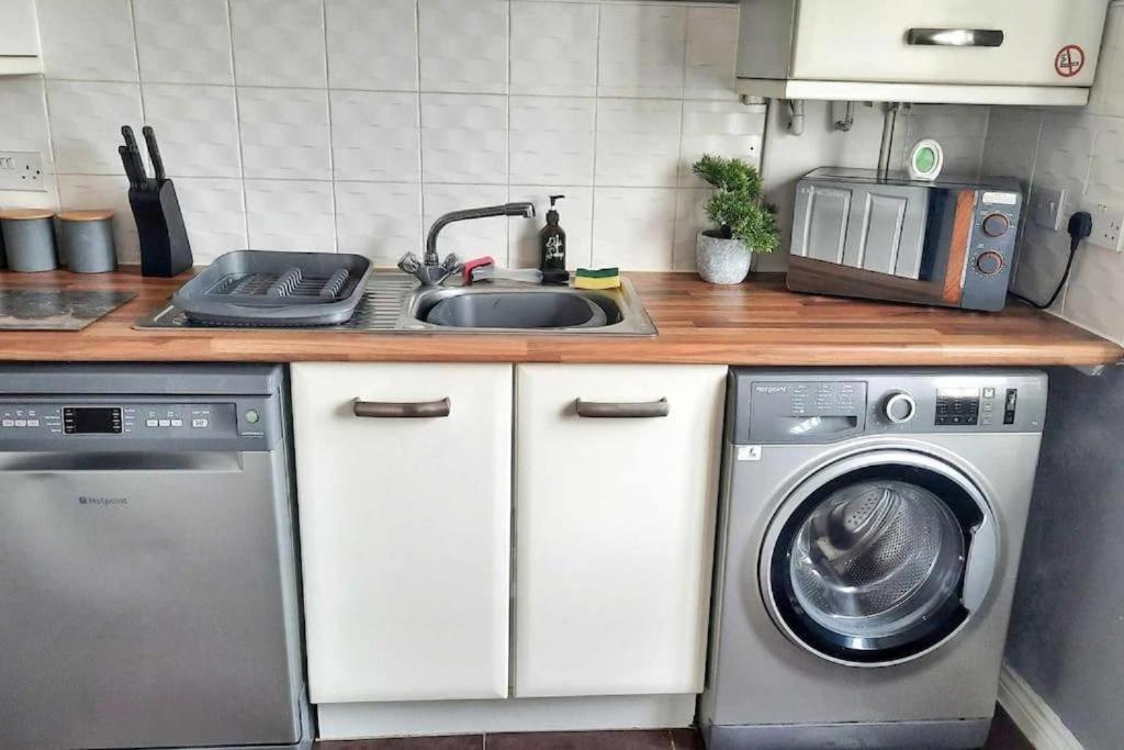 New - Modern From Home, 3 Bedrooms, 2.5 Bath Plymouth