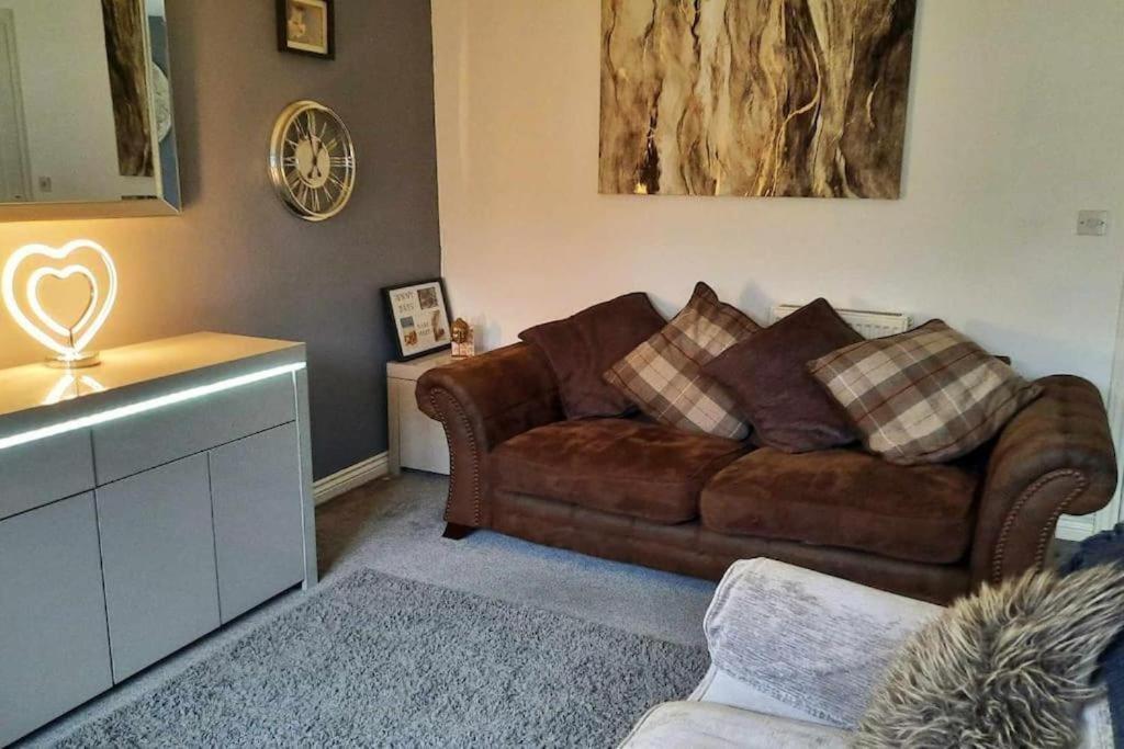 New - Modern From Home, 3 Bedrooms, 2.5 Bath *