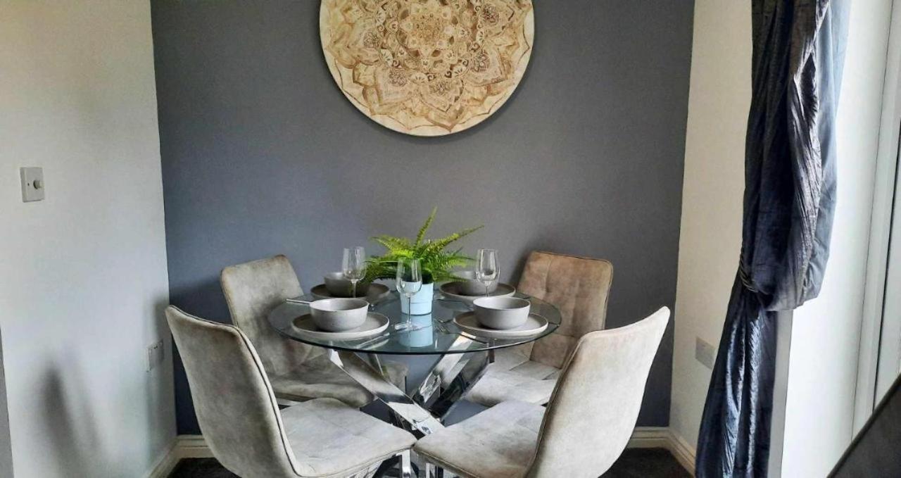 New - Modern From Home, 3 Bedrooms, 2.5 Bath
