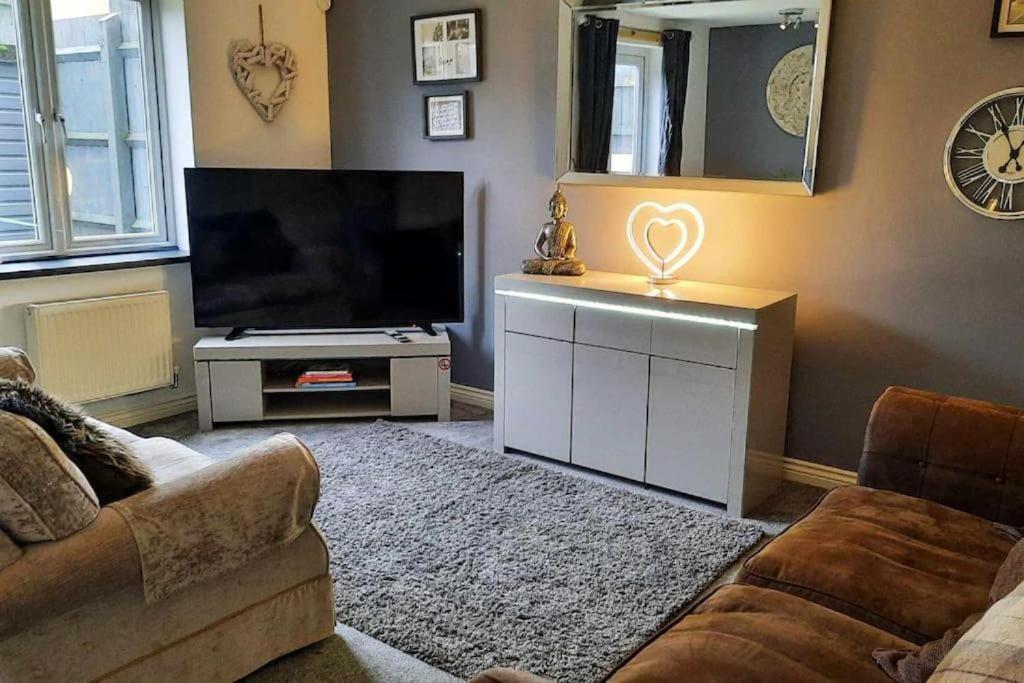 Holiday home New - Modern From Home, 3 Bedrooms, 2.5 Bath *